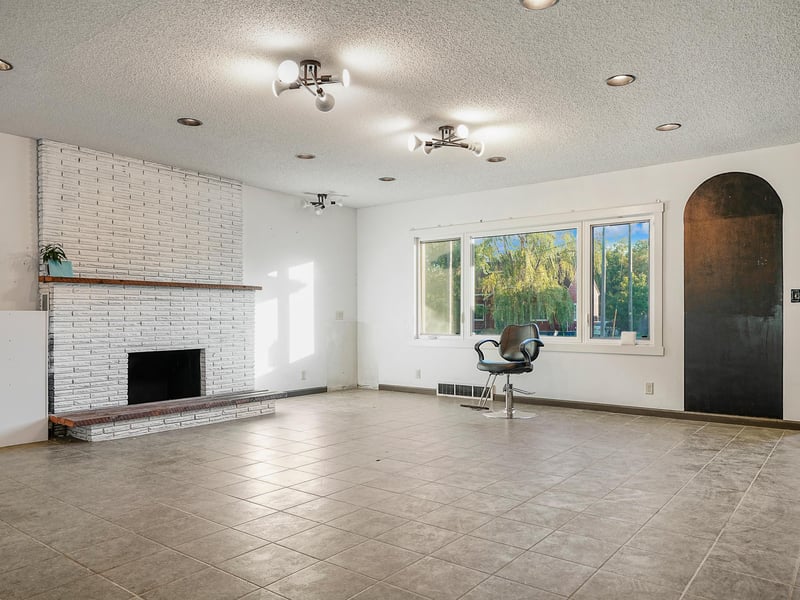 325 2nd St Se, Perham, MN 56573