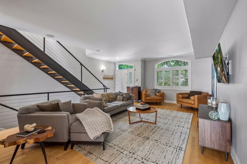 362 Ramsey St, Saint Paul, MN 55102