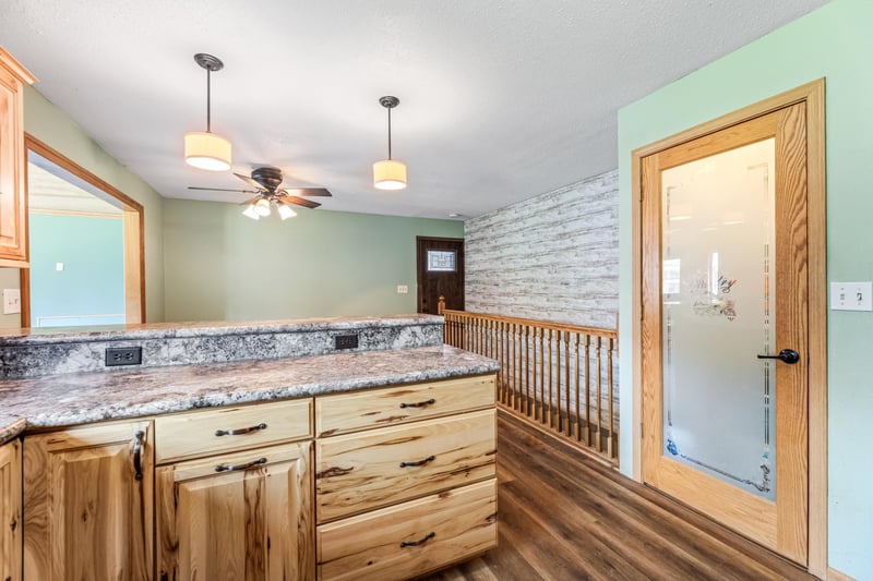 1497 Claudia Ave, La Crescent, MN 55947