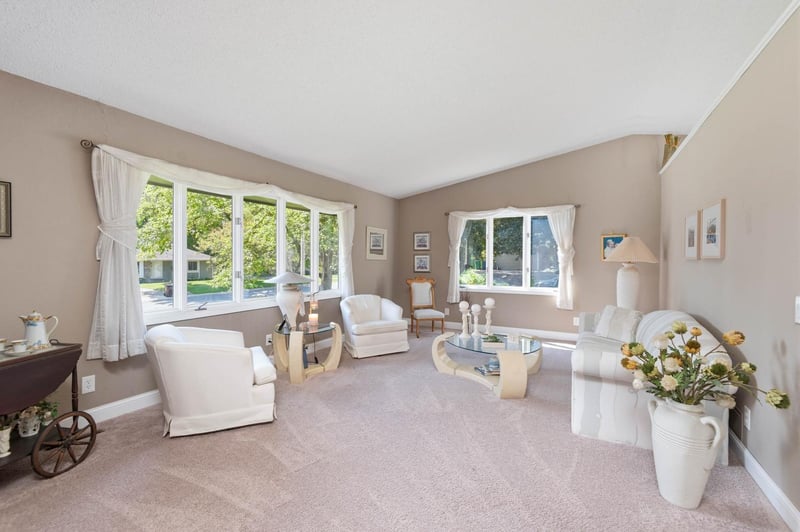 2685 Halstead Ln, Mound, MN 55364