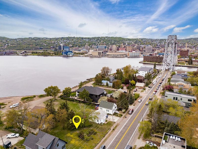 8XX S Lake Ave, Duluth, MN 55802