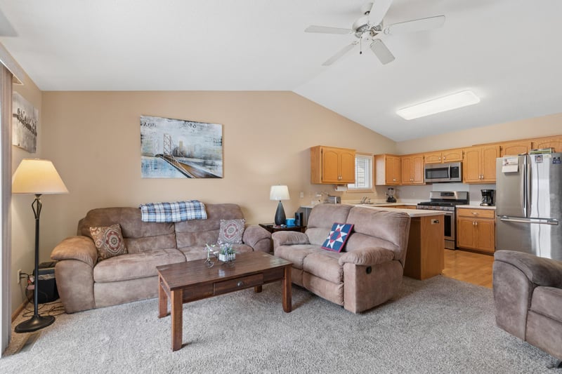 715 Auburn Pl NW, Elk River, MN 55330