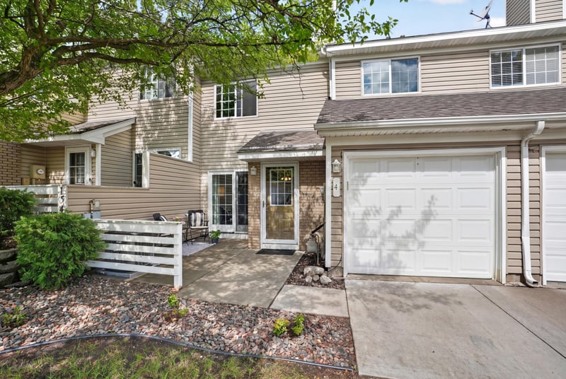 13485 60th Pl N #4, Plymouth, MN 55446