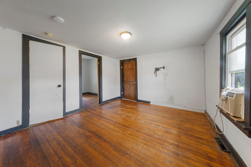 307 S Mill St, Elmore, MN 56027