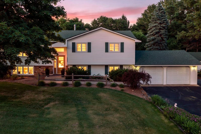 12431 Flintwood St NW, Coon Rapids, MN 55448