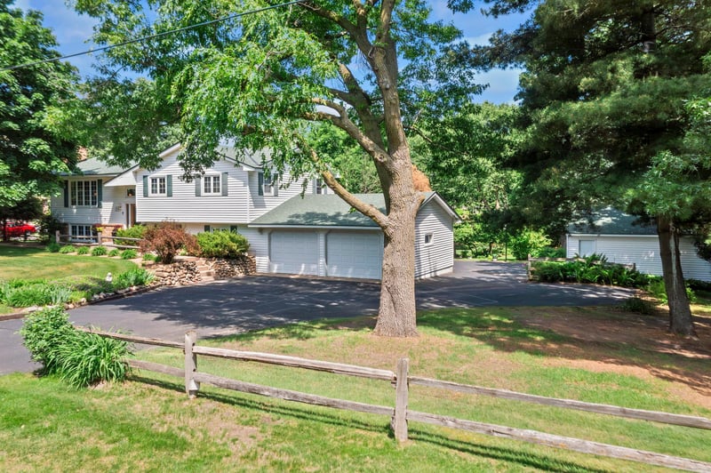 12431 Flintwood St NW, Coon Rapids, MN 55448