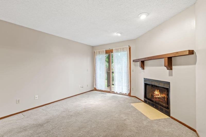 4165 Hilltop Point #105, Eagan, MN 55123