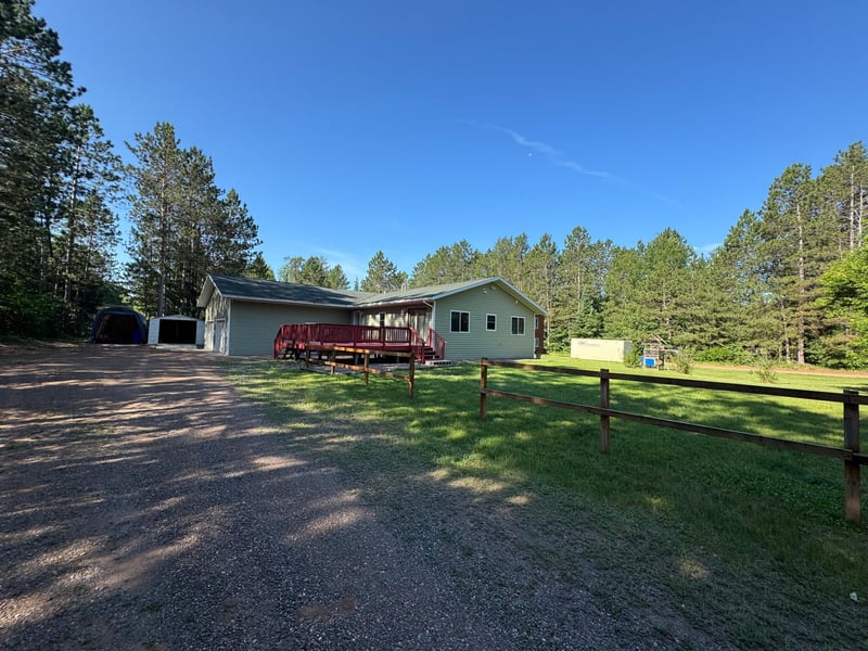 8975 Larimer Dr, Sturgeon Lake, MN 55783