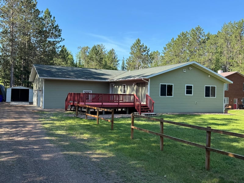 8975 Larimer Dr, Sturgeon Lake, MN 55783