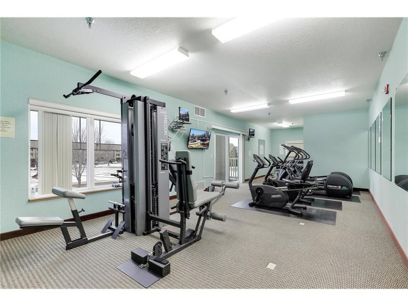 1341 Lake Dr W #B111, Chanhassen, MN 55317