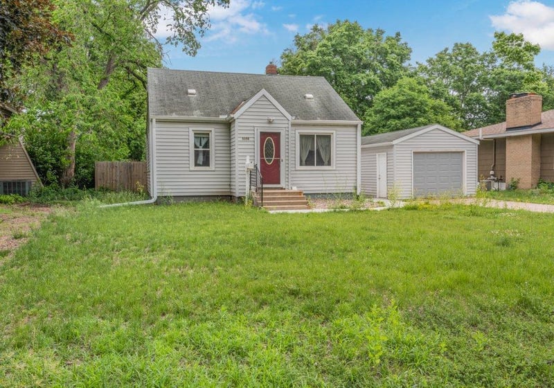 5350 Colfax Ave N, Brooklyn Center, MN 55430