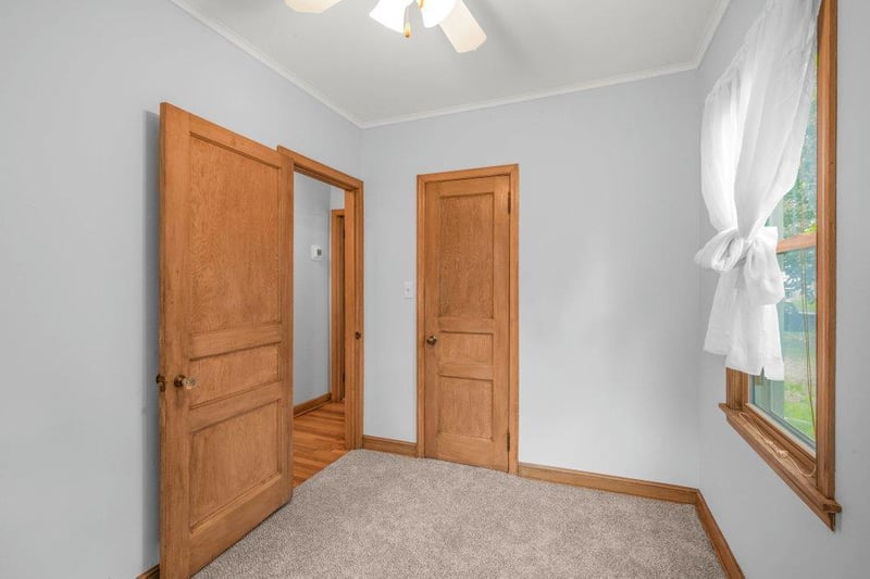 5350 Colfax Ave N, Brooklyn Center, MN 55430