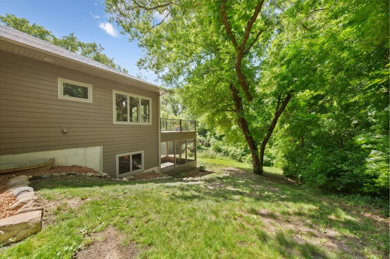 10060 SW 82nd Ave, Ellendale, MN 56026