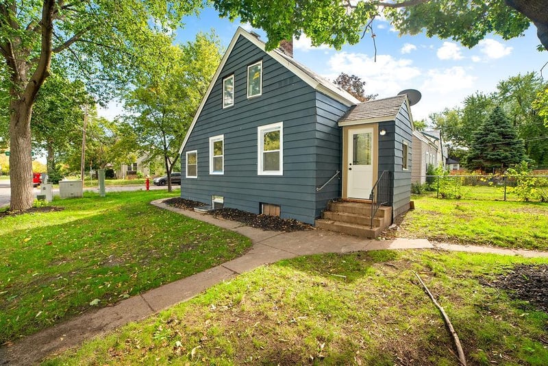 4431 James Ave N, Minneapolis, MN 55412