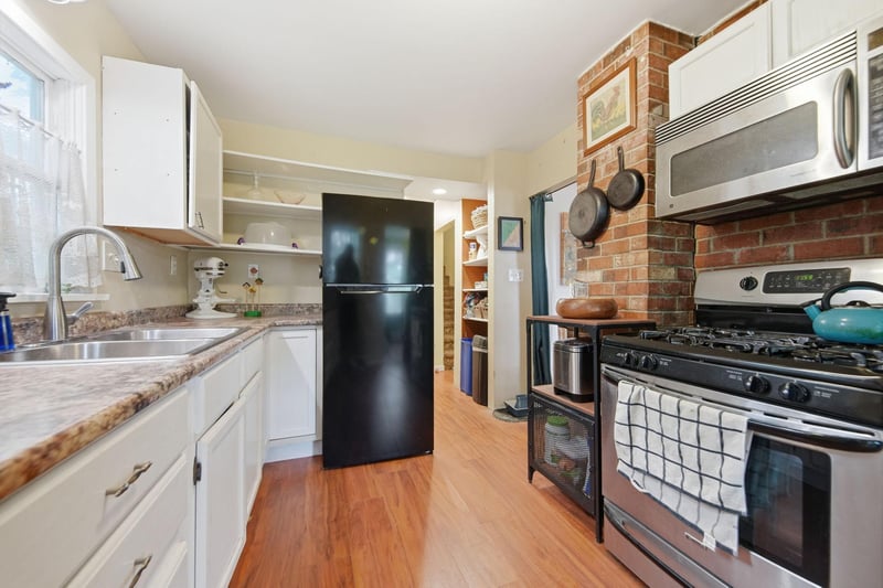 5340 Emerson Ave N, Brooklyn Center, MN 55430