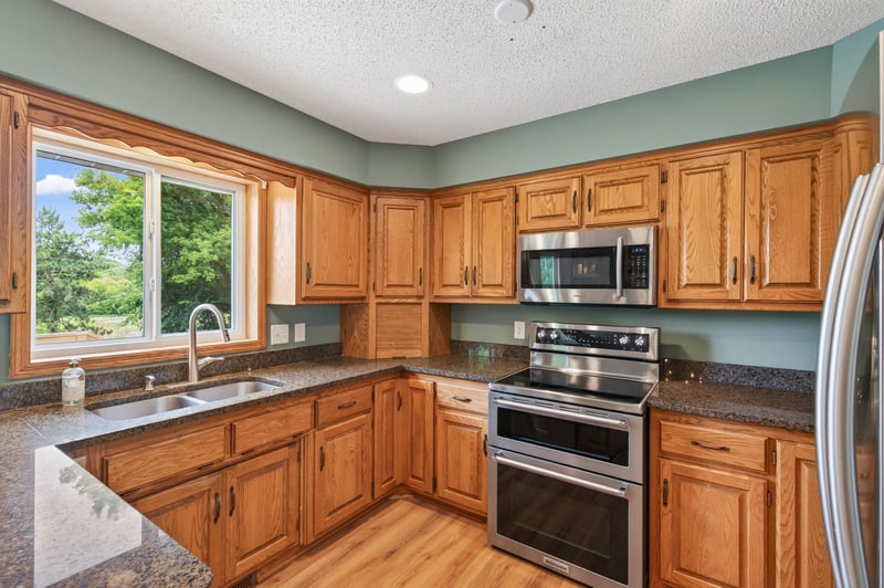 18604 Flamingo St NW, Cedar, MN 55011