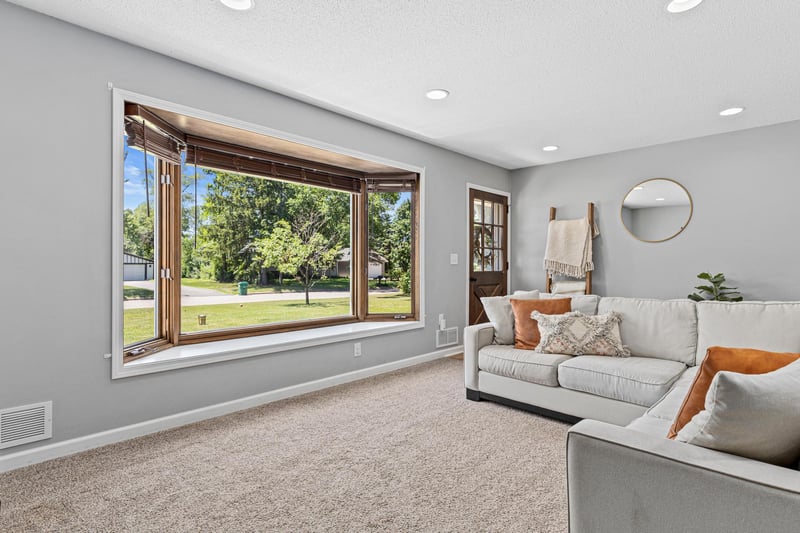 12020 Noon Dr, Dayton, MN 55327
