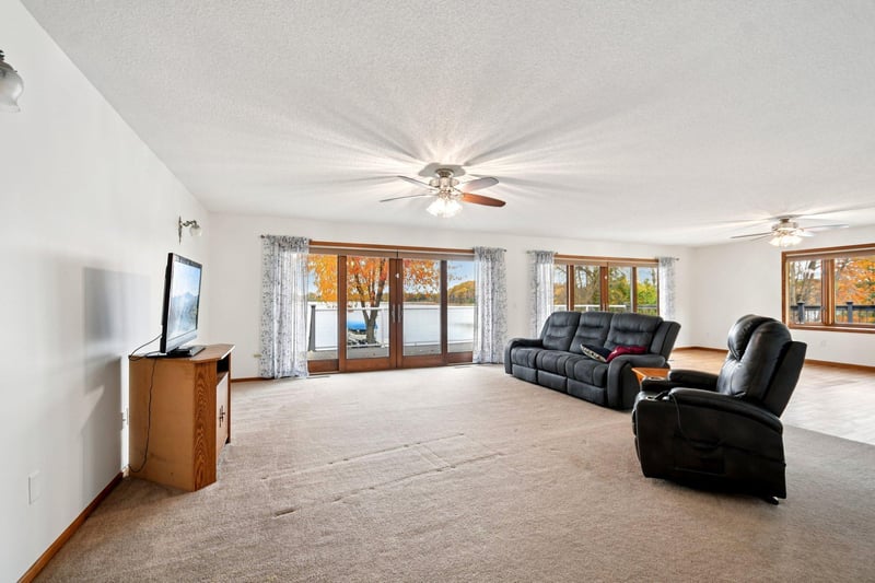 44080 Maple Ln, Harris, MN 55032
