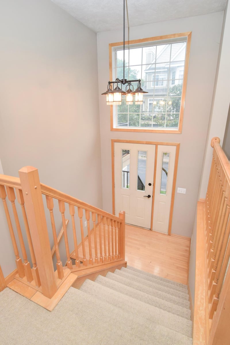 2412 Eagle Trace Ln, Woodbury, MN 55129