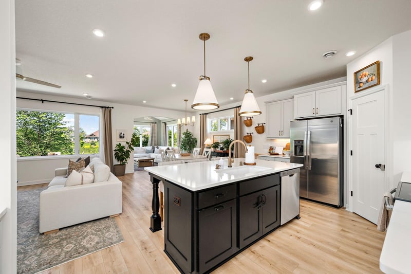 1039 Maple Hill Rd, Newport, MN 55055