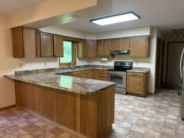 217 Oak Leaf Dr, Winona, MN 55987