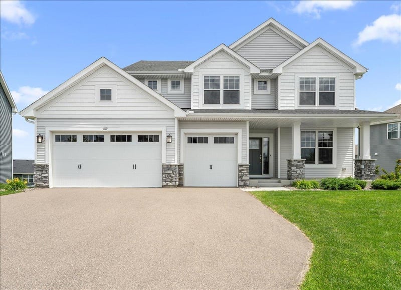 819 Spancil Hill Vw, Woodbury, MN 55129