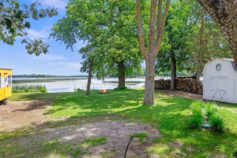 10538 Montgomery Ave NW, Annandale, MN 55302