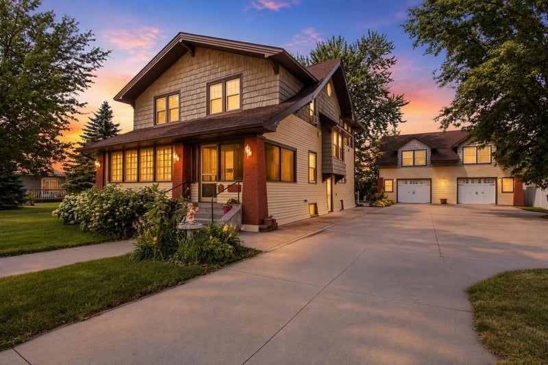611 N Marshall Ave, Litchfield, MN 55355