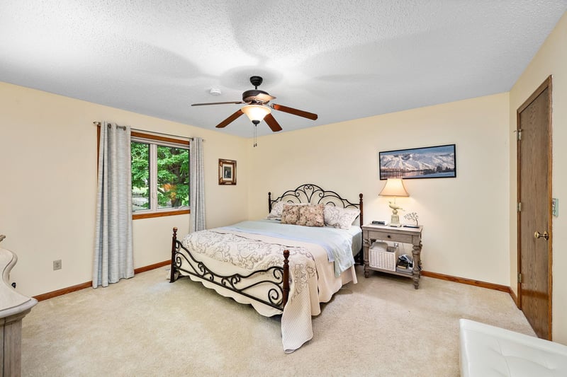 4151 Valley View St, Saint Bonifacius, MN 55375