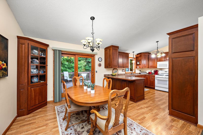 4151 Valley View St, Saint Bonifacius, MN 55375