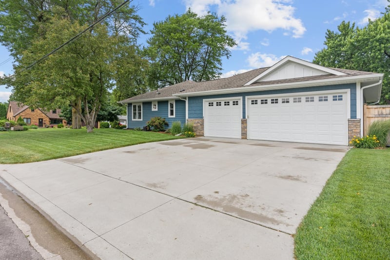 3401 Harding St NE, Saint Anthony, MN 55418