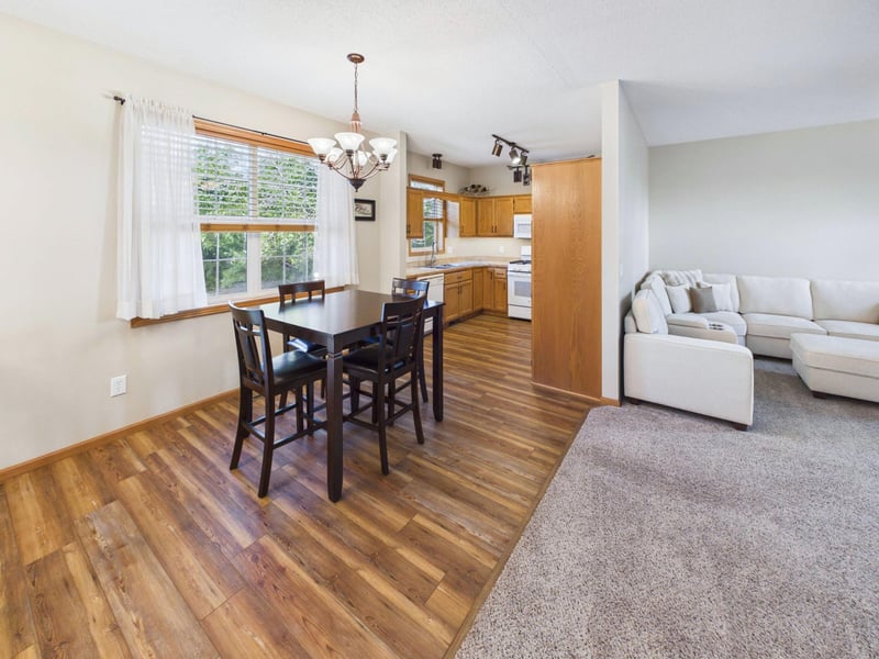 565 William St, Big Lake, MN 55309