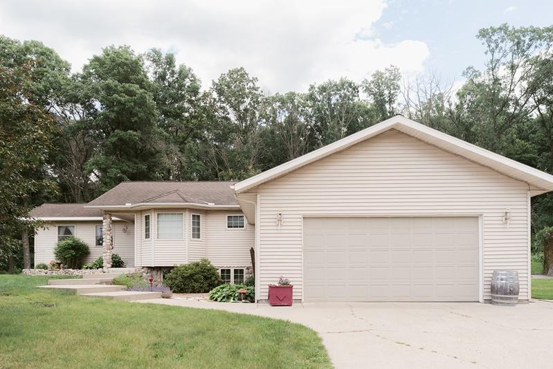 11092 Harness Rd, Little Falls, MN 56345