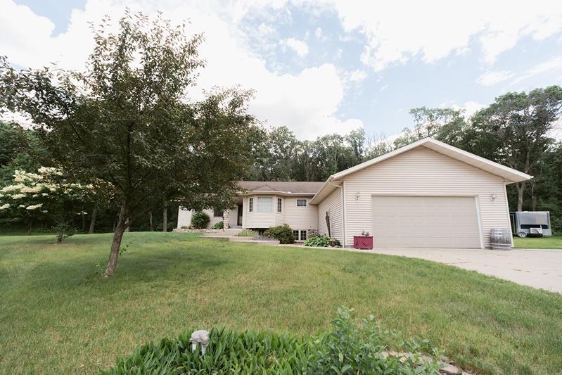 11092 Harness Rd, Little Falls, MN 56345