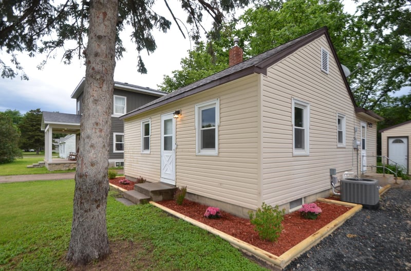 318 N Austin Ave, Litchfield, MN 55355