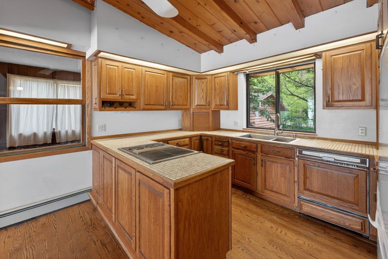 15770 Linden Tree Rd, Grasston, MN 55030