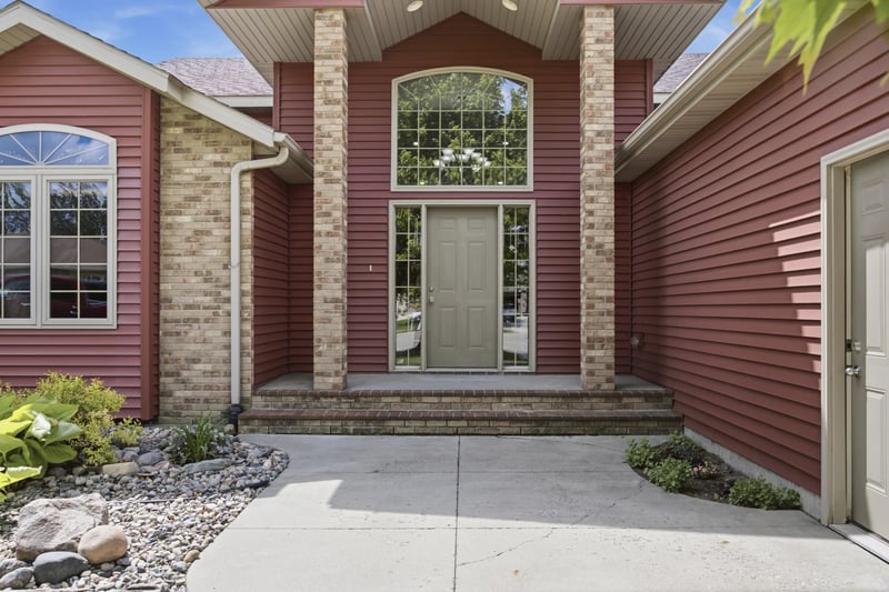 1114 Southcreek Ave, Glyndon, MN 56547