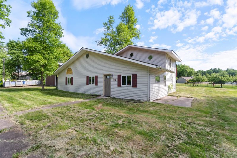 15 Vermillion St, Carlton, MN 55718
