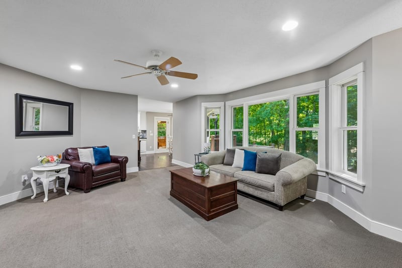 8469 Woodland Curve, Saint Bonifacius, MN 55375