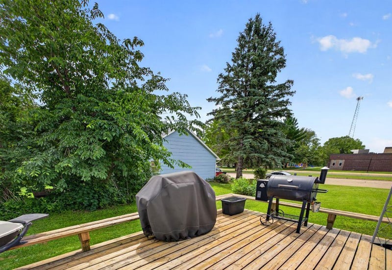 150 2nd Ave SW, Elgin, MN 55932