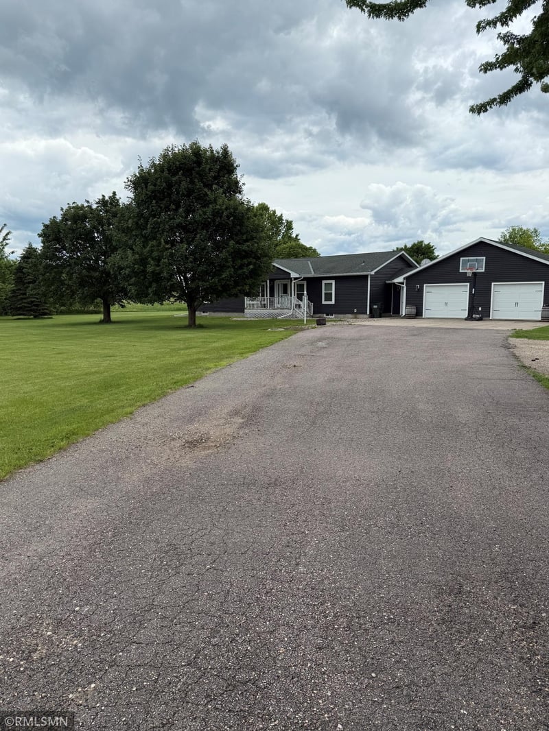 57459 County Road 11, Stewart, MN 55385