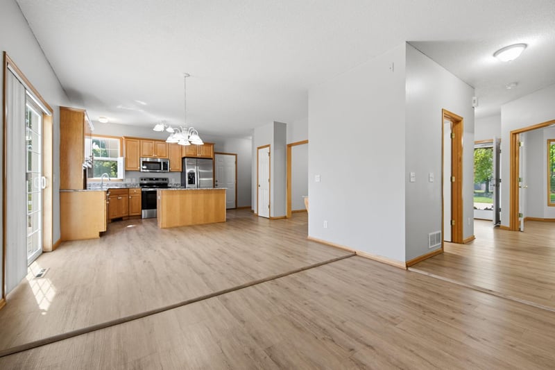 9260 Icosa St, Lakeville, MN 55044