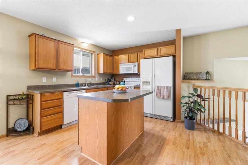139 Garner Cir, Montrose, MN 55363