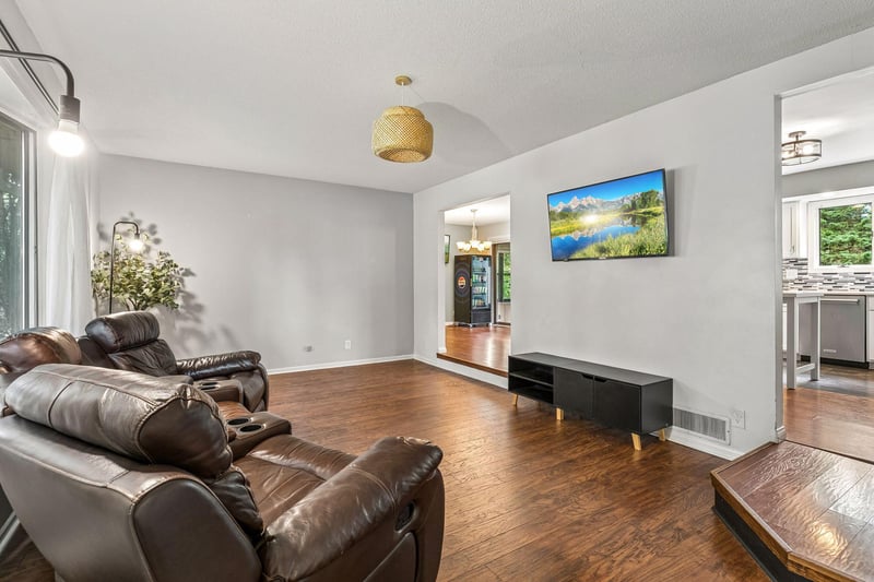 3970 Yorktown Ln N, Plymouth, MN 55441