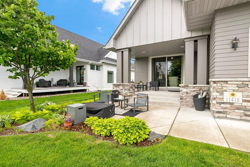11418 Sunflower Ln N, Lake Elmo, MN 55042