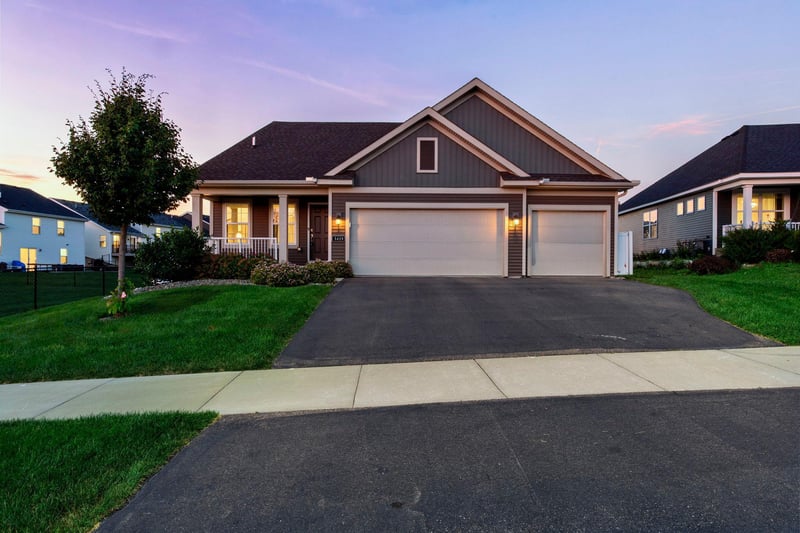 1431 139th St E, Rosemount, MN 55068