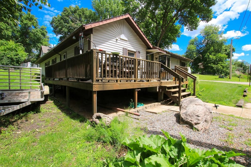124 E Saint Paul St, Darwin, MN 55324