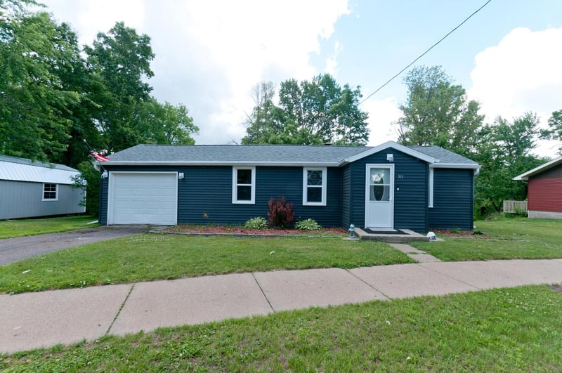 511 Hatten Ave, Rice Lake, WI 54868