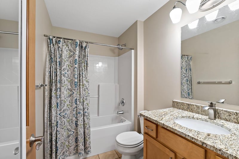 340 Spring St, Saint Paul, MN 55102