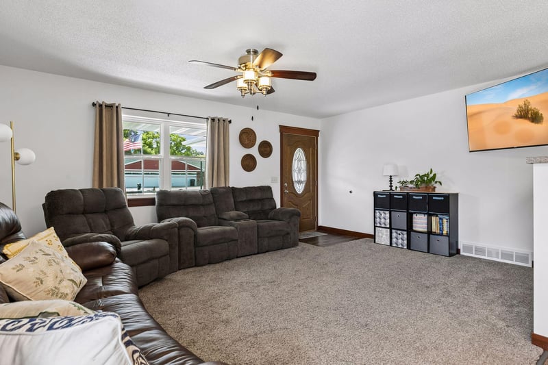 166 Amber View St, Menomonie, WI 54751